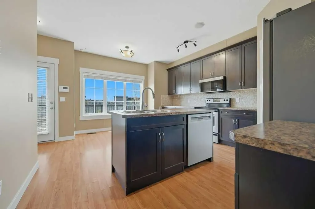 320 Rainbow Falls Drive Chestermere AB T1X 0E4