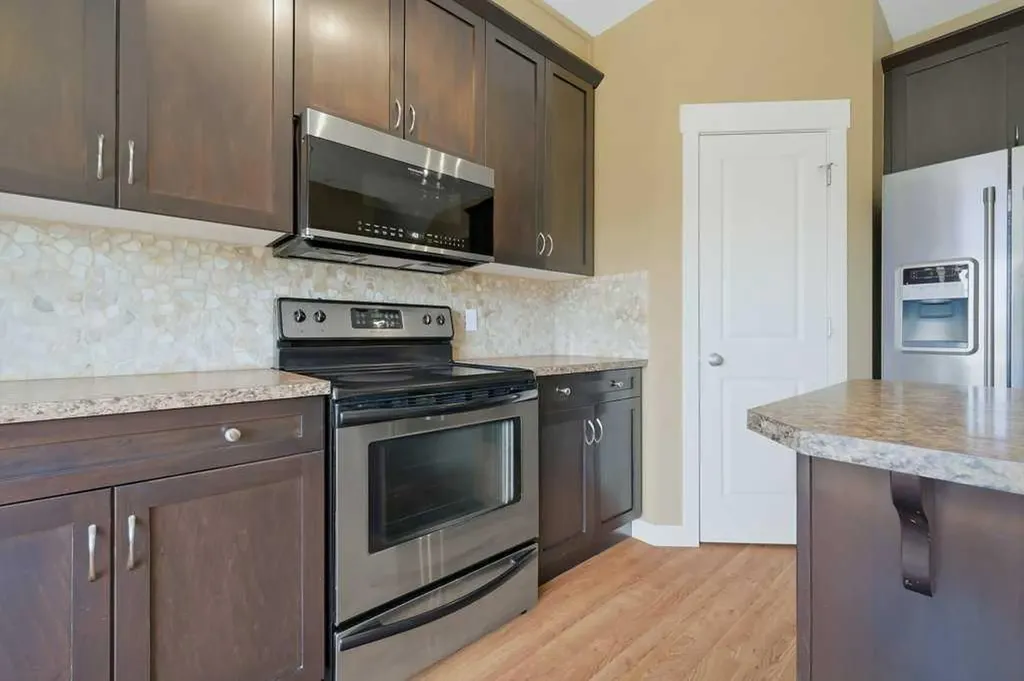 320 Rainbow Falls Drive Chestermere AB T1X 0E4