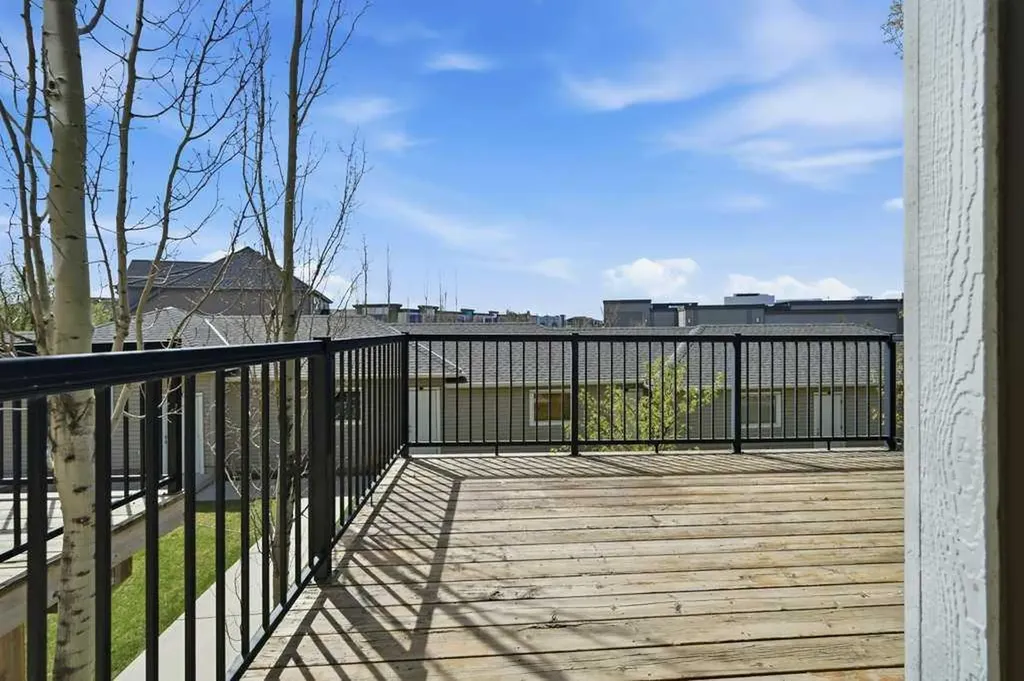 320 Rainbow Falls Drive Chestermere AB T1X 0E4