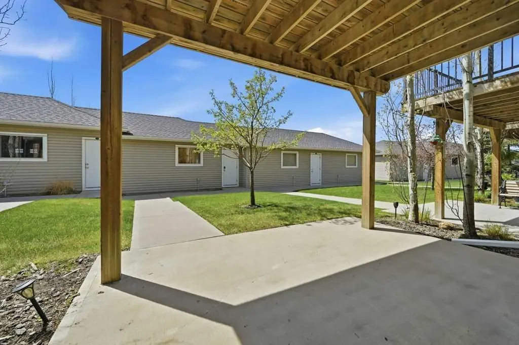 320 Rainbow Falls Drive Chestermere AB T1X 0E4