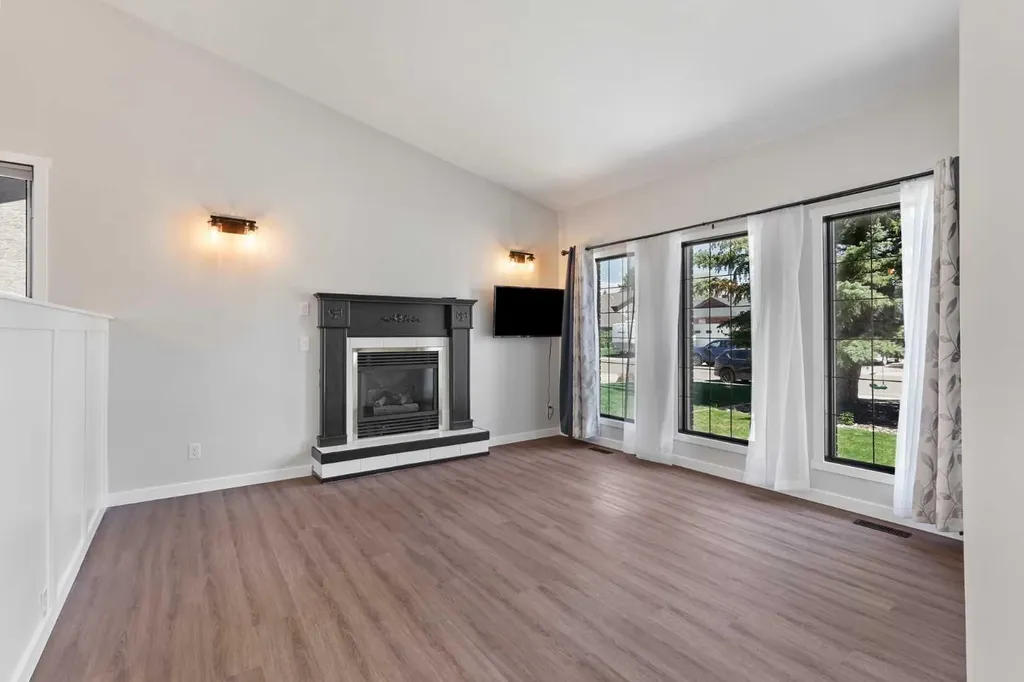 126 Fairway Drive Coaldale AB T1M 1H1