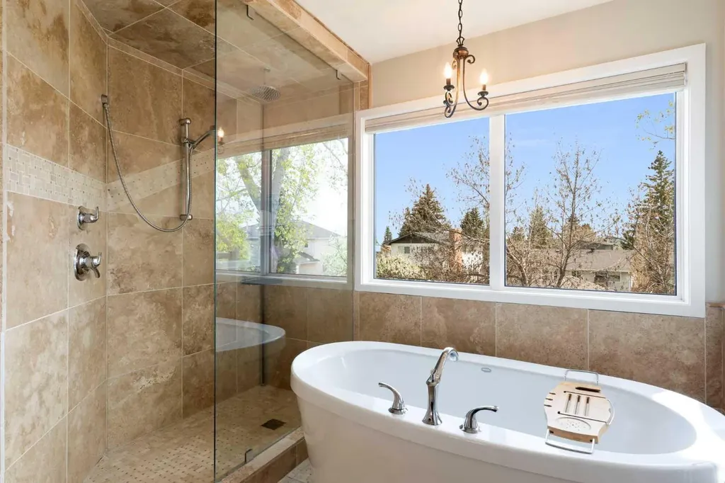 476 Silvergrove Gardens NW Calgary AB T3B4S8