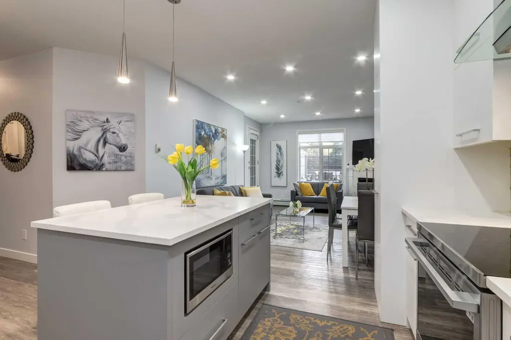 5201 Dalhousie Drive NW Calgary AB T3A 5Y7