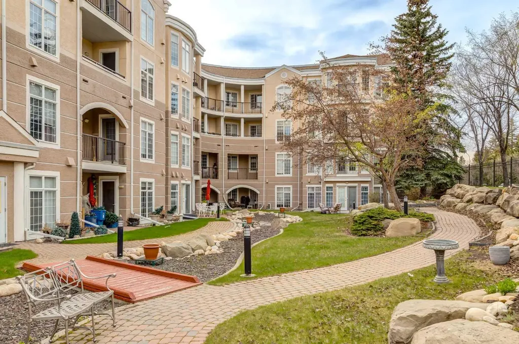 5201 Dalhousie Drive NW Calgary AB T3A 5Y7