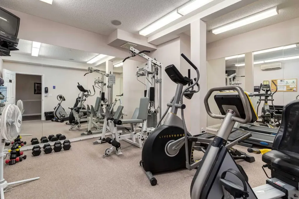 5201 Dalhousie Drive NW Calgary AB T3A 5Y7