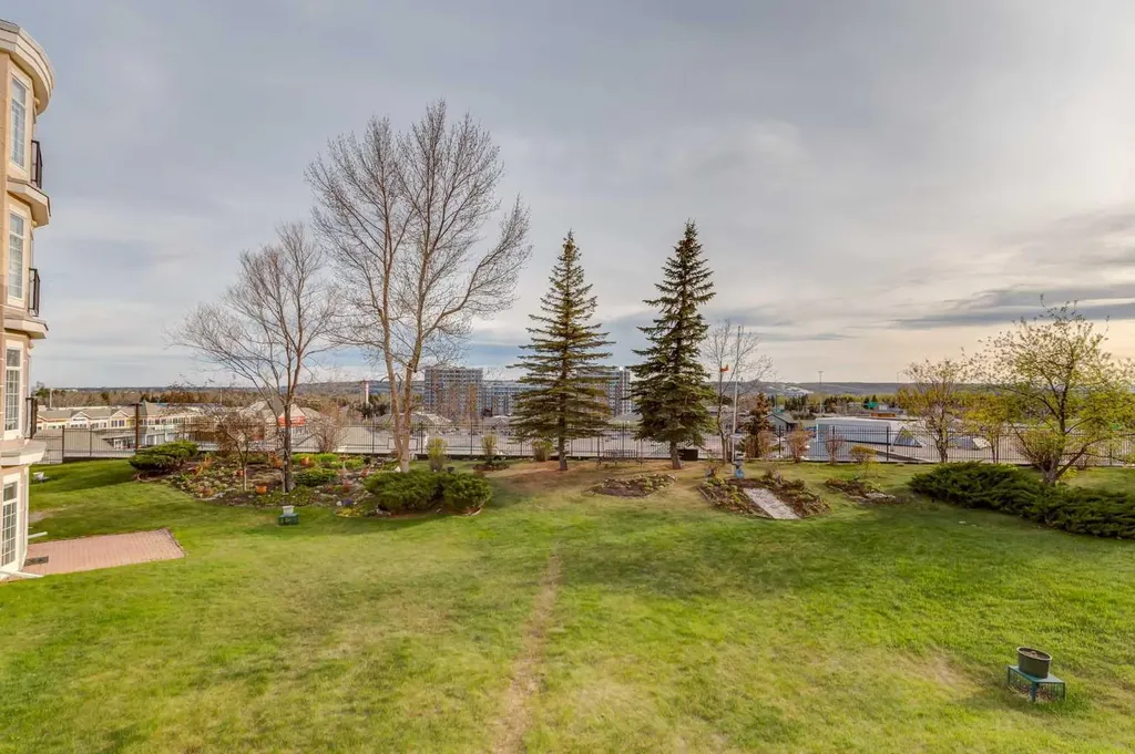 5201 Dalhousie Drive NW Calgary AB T3A 5Y7