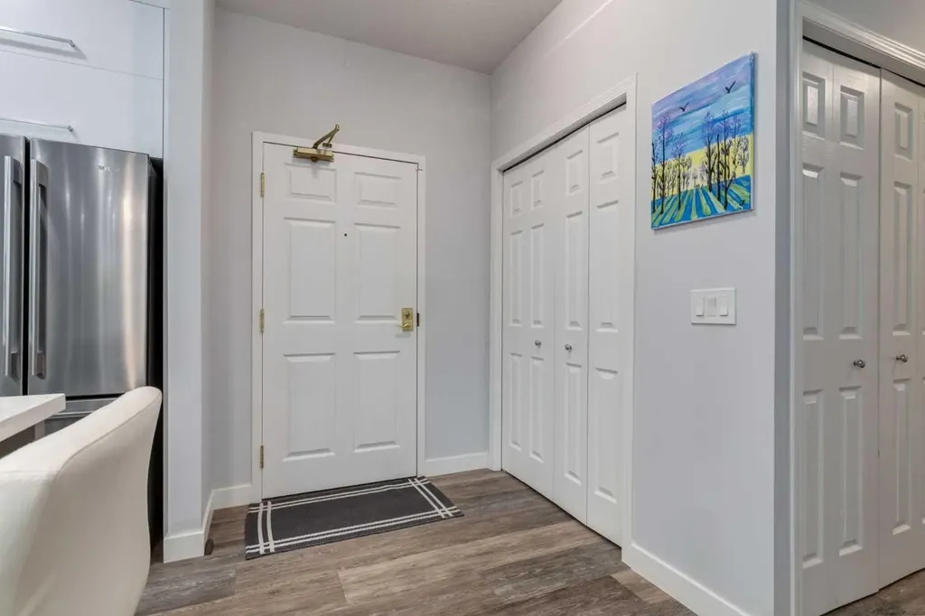 5201 Dalhousie Drive NW Calgary AB T3A 5Y7