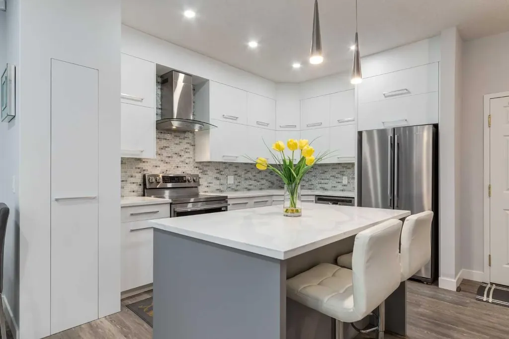 5201 Dalhousie Drive NW Calgary AB T3A 5Y7