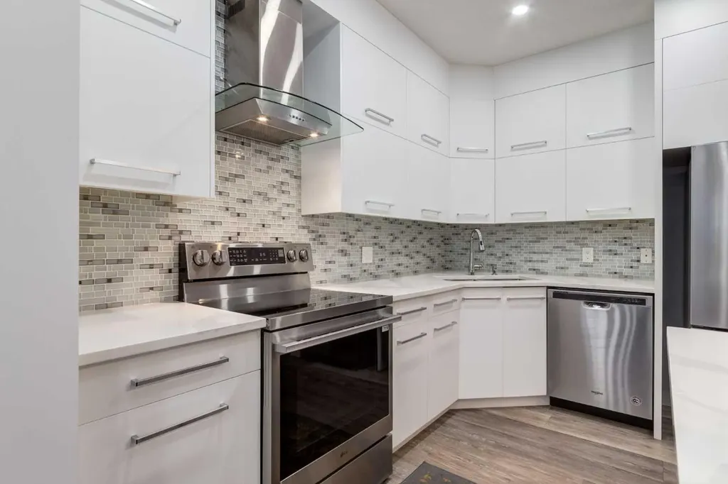 5201 Dalhousie Drive NW Calgary AB T3A 5Y7