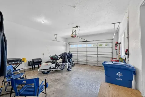 4636 63 Avenue Taber AB T1G 0B3