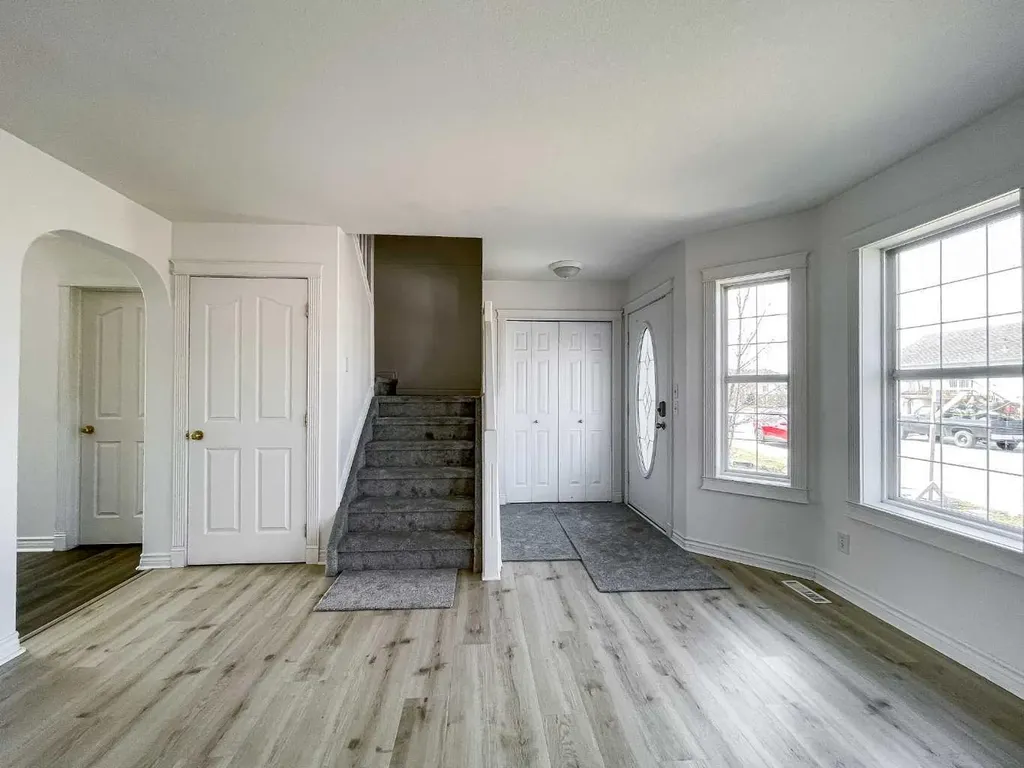 133 Diefenbaker Drive N Fort Mcmurray AB T9K 2J8