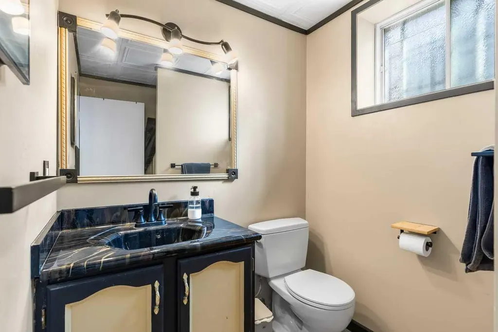 28 Beddington Crescent NE Calgary AB T3K 1N5