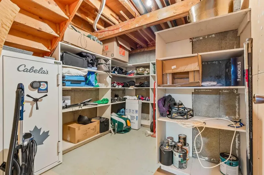 28 Beddington Crescent NE Calgary AB T3K 1N5
