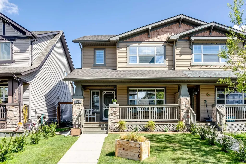 130 Luxstone Way SW Airdrie AB T4B 0H6