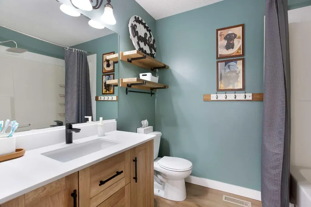 130 Luxstone Way SW Airdrie AB T4B 0H6
