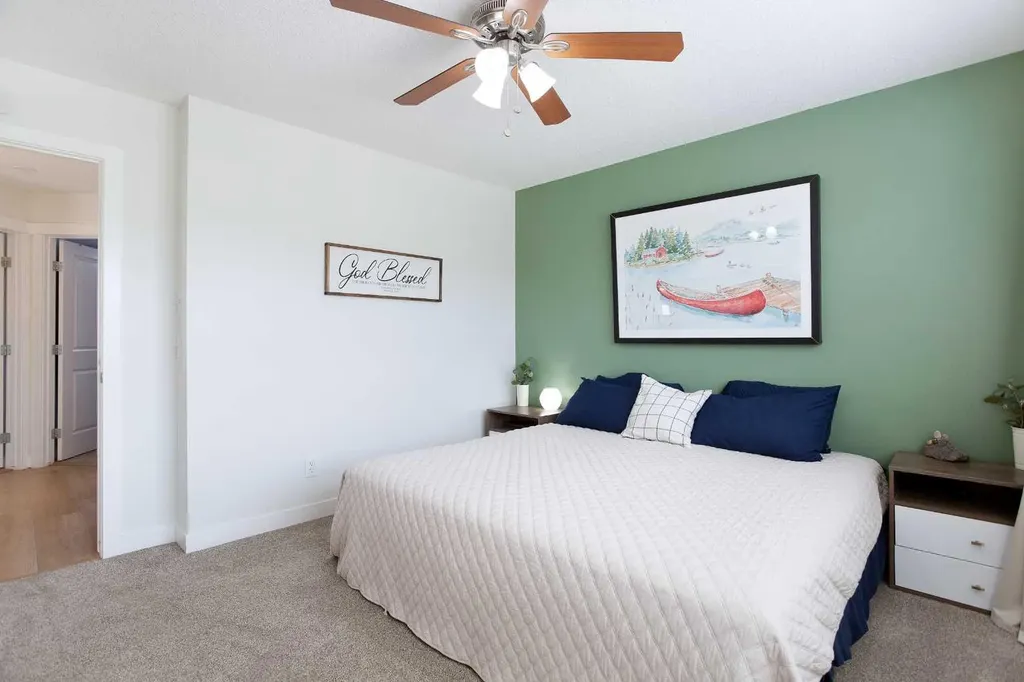 130 Luxstone Way SW Airdrie AB T4B 0H6