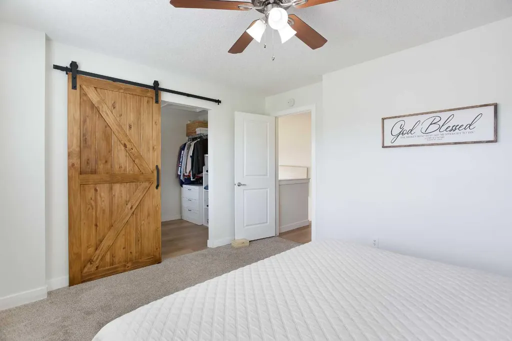 130 Luxstone Way SW Airdrie AB T4B 0H6