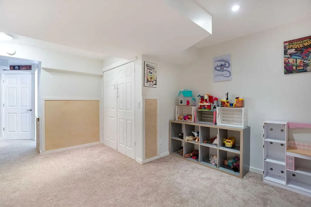 130 Luxstone Way SW Airdrie AB T4B 0H6