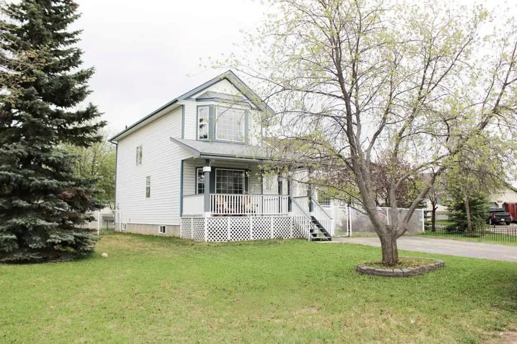 6517 90a Street Grande Prairie AB T8W 2K3