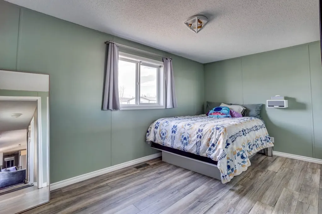 123 Hunter Place Fort Mcmurray AB T9K 2K6