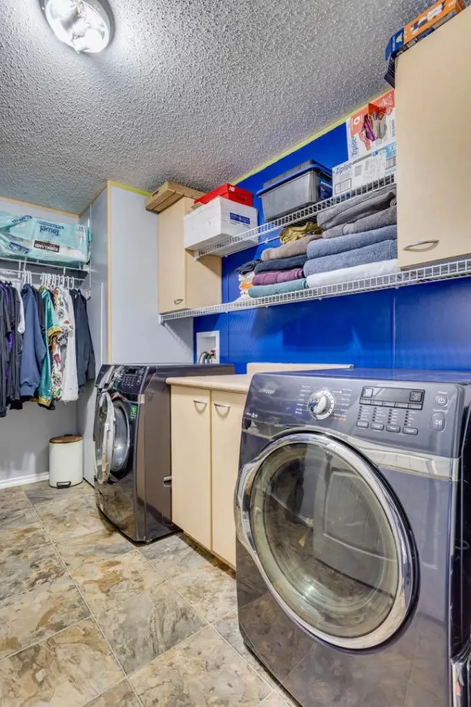 123 Hunter Place Fort Mcmurray AB T9K 2K6