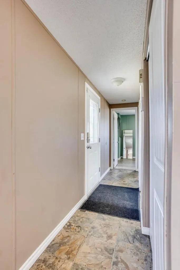 123 Hunter Place Fort Mcmurray AB T9K 2K6