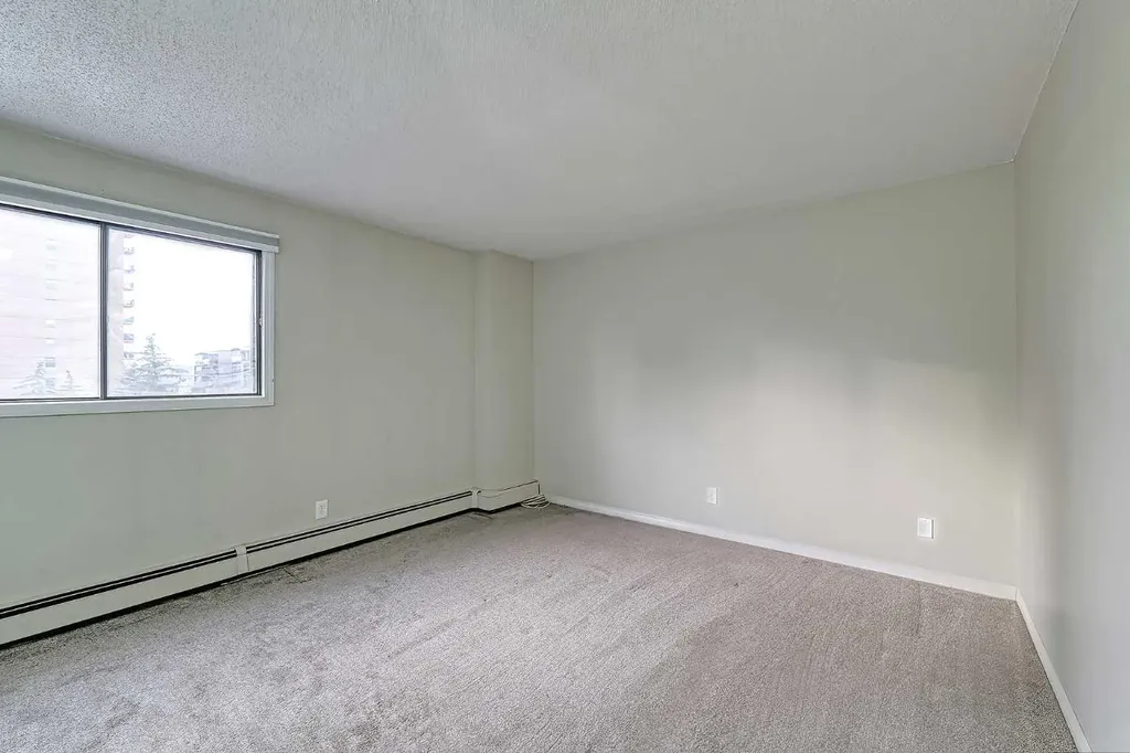 1234 14 Avenue SW Calgary AB T3C 0V9