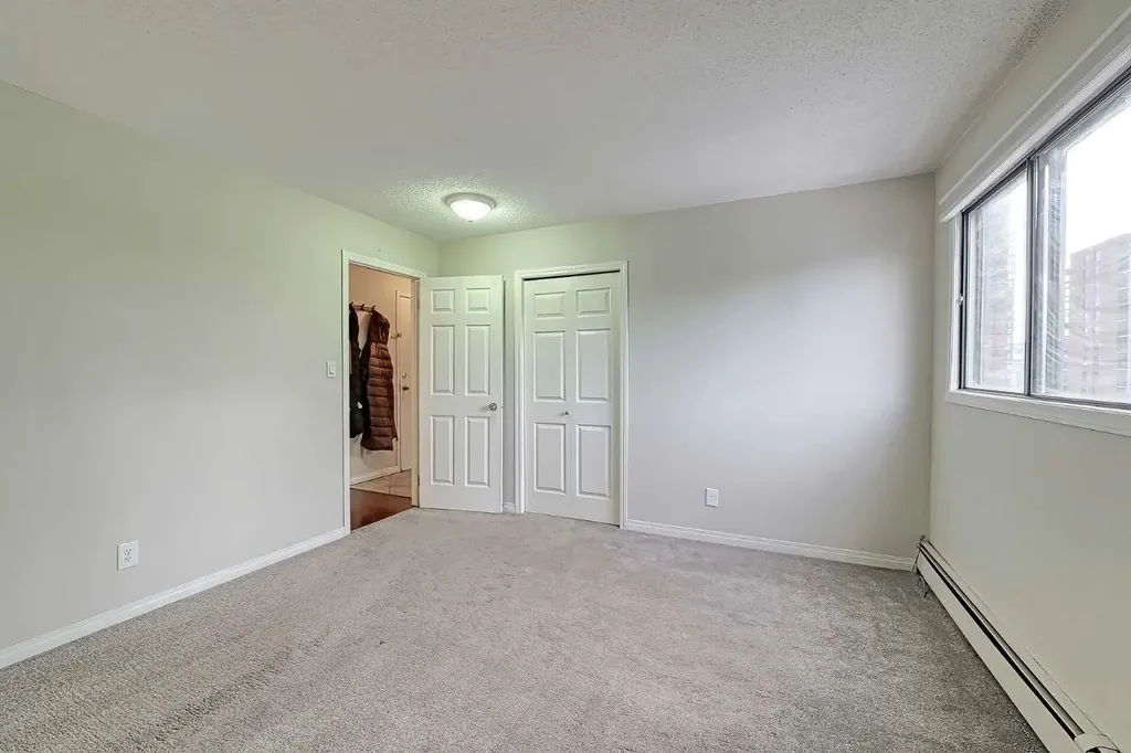 1234 14 Avenue SW Calgary AB T3C 0V9