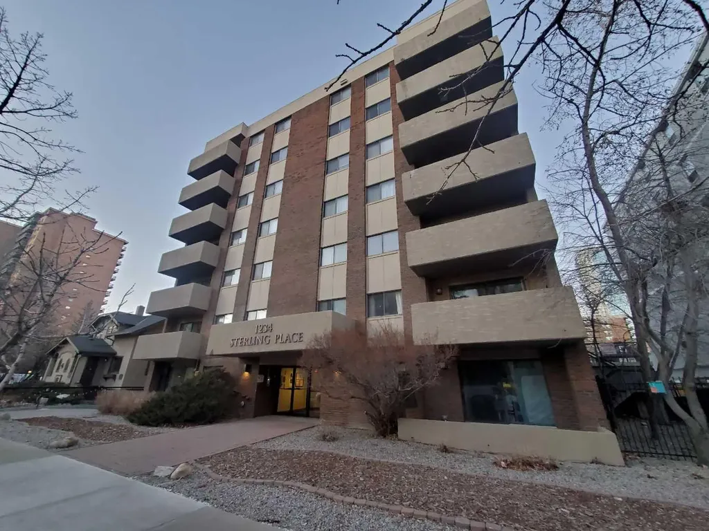 1234 14 Avenue SW Calgary AB T3C 0V9