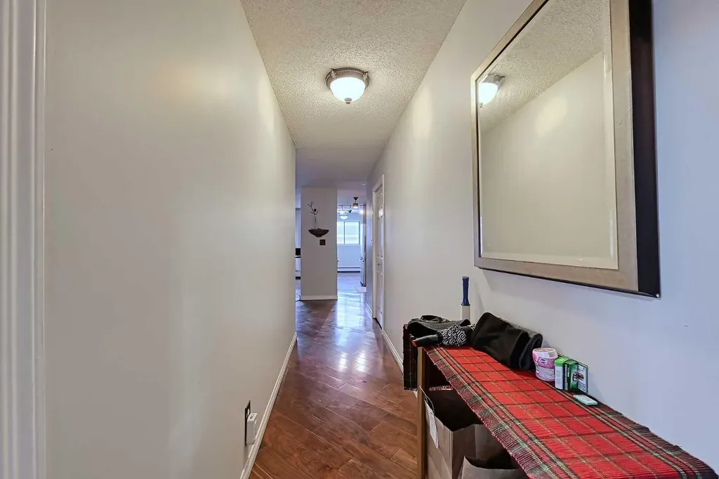 1234 14 Avenue SW Calgary AB T3C 0V9