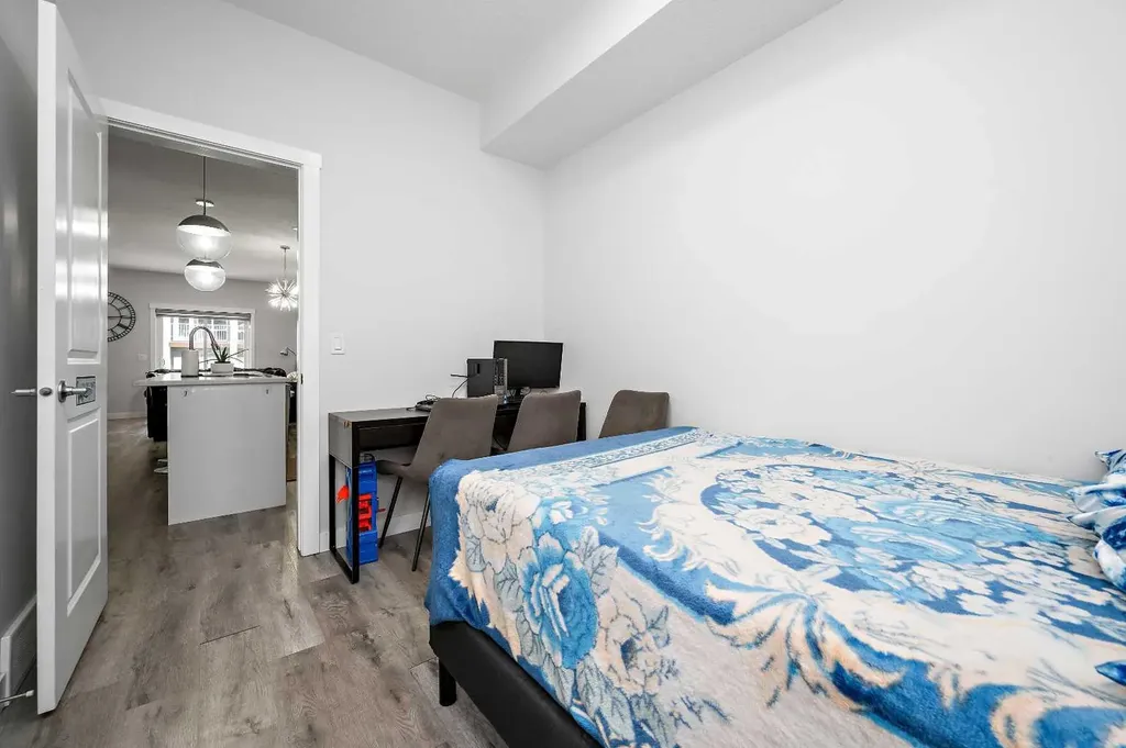 95 Skyview Close NE Calgary AB T3N 1X2