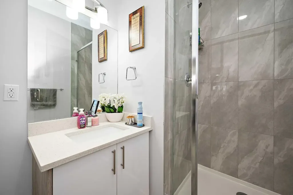 95 Skyview Close NE Calgary AB T3N 1X2