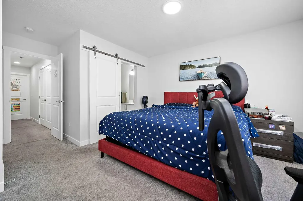 95 Skyview Close NE Calgary AB T3N 1X2