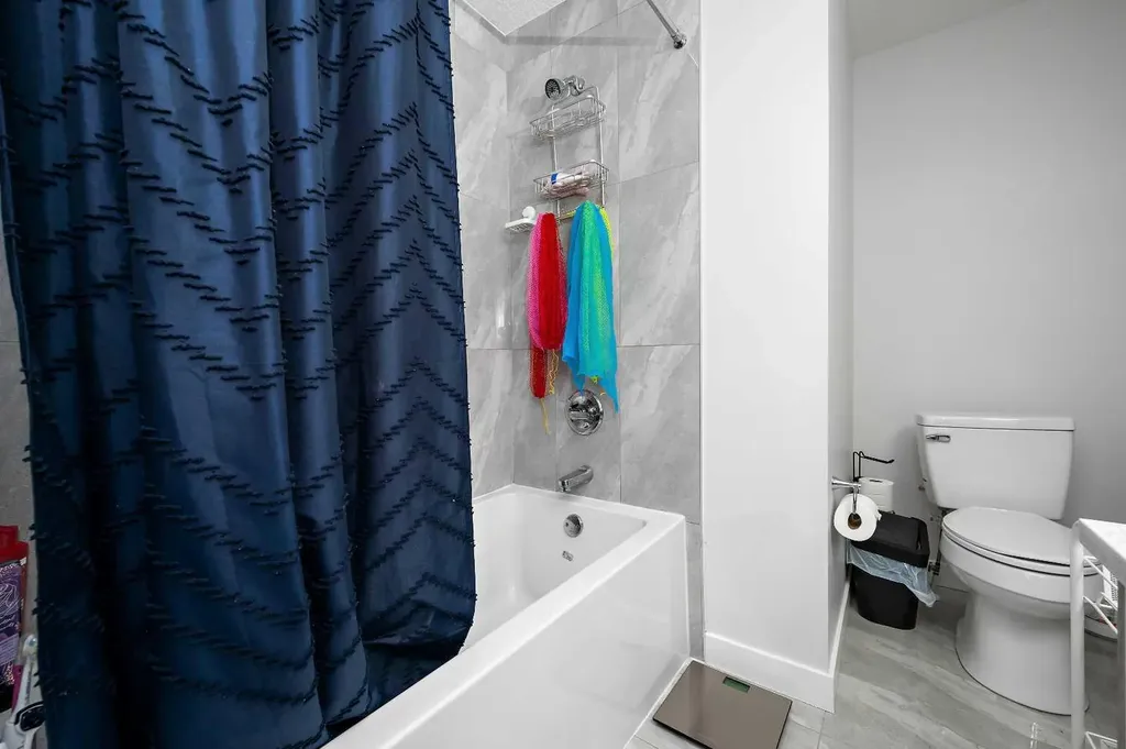 95 Skyview Close NE Calgary AB T3N 1X2