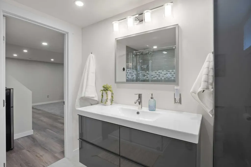 5028 54 Avenue Stavely AB T0L1Z0