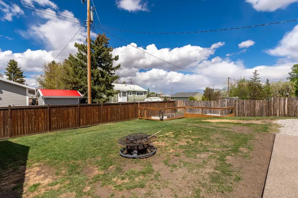 5028 54 Avenue Stavely AB T0L1Z0