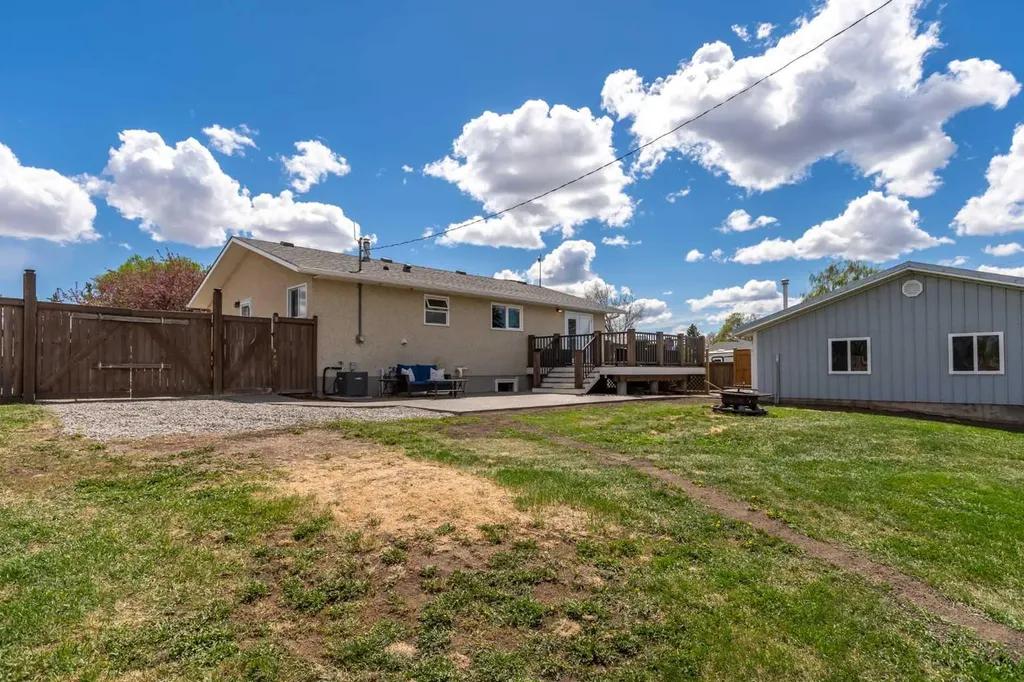 5028 54 Avenue Stavely AB T0L1Z0