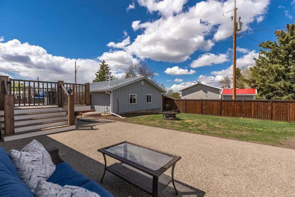 5028 54 Avenue Stavely AB T0L1Z0