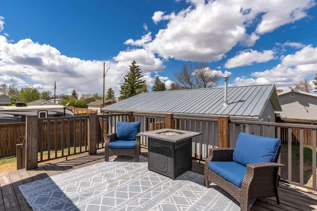 5028 54 Avenue Stavely AB T0L1Z0
