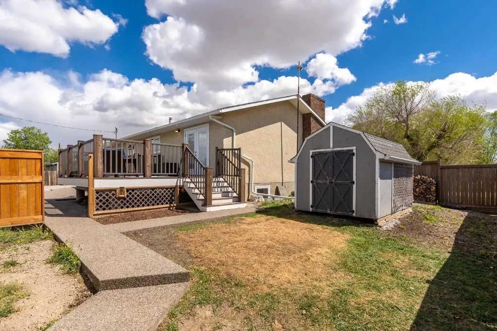 5028 54 Avenue Stavely AB T0L1Z0