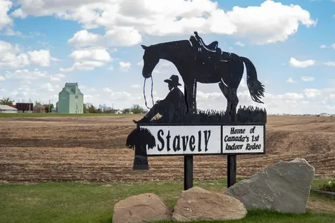 5028 54 Avenue Stavely AB T0L1Z0