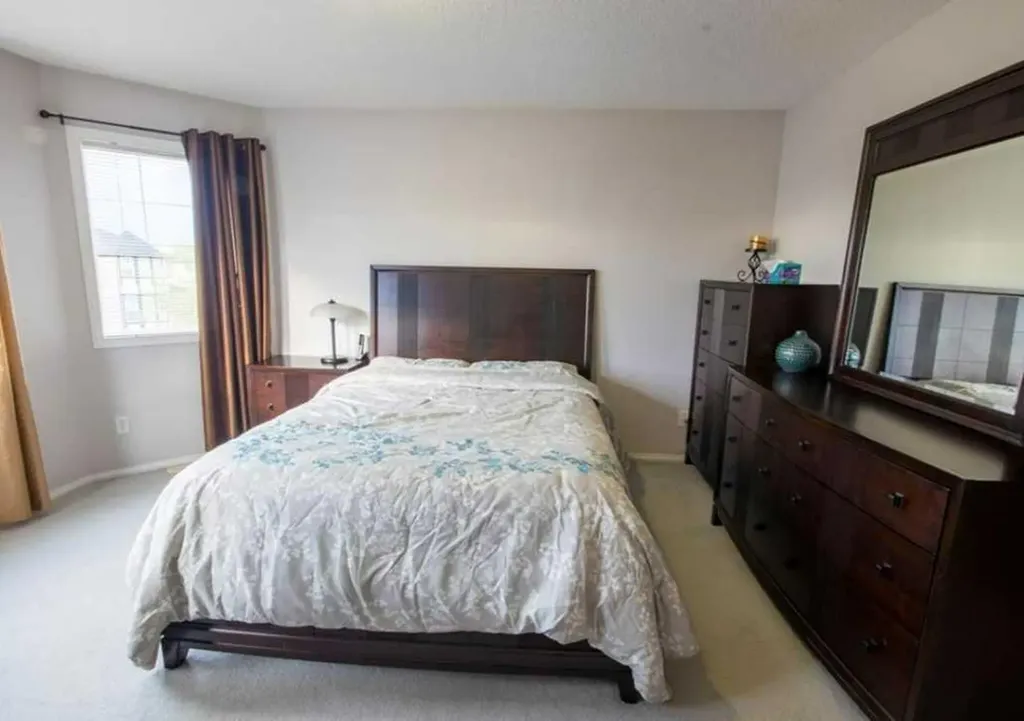 47 Taralea Gardens NE Calgary AB T3J 4W4