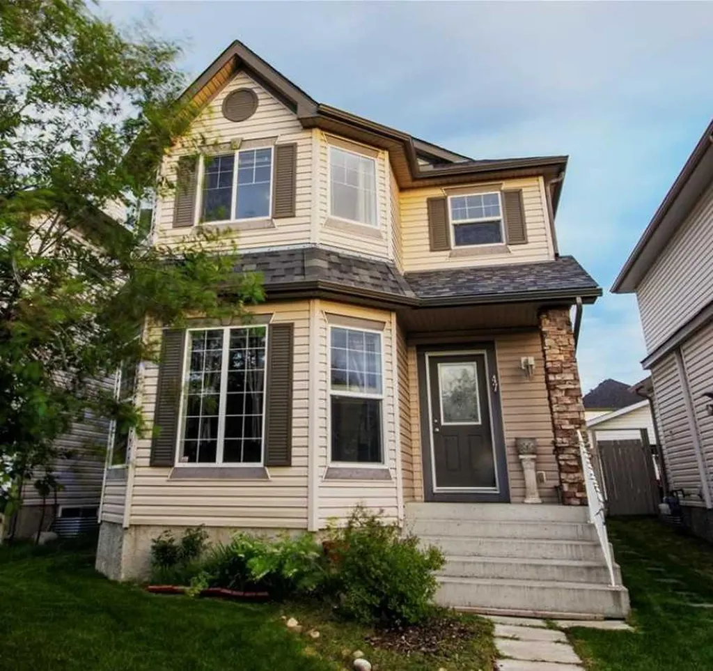 47 Taralea Gardens NE Calgary AB T3J 4W4