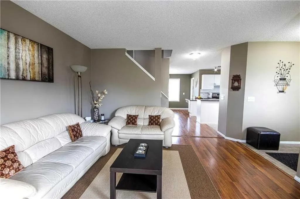 47 Taralea Gardens NE Calgary AB T3J 4W4