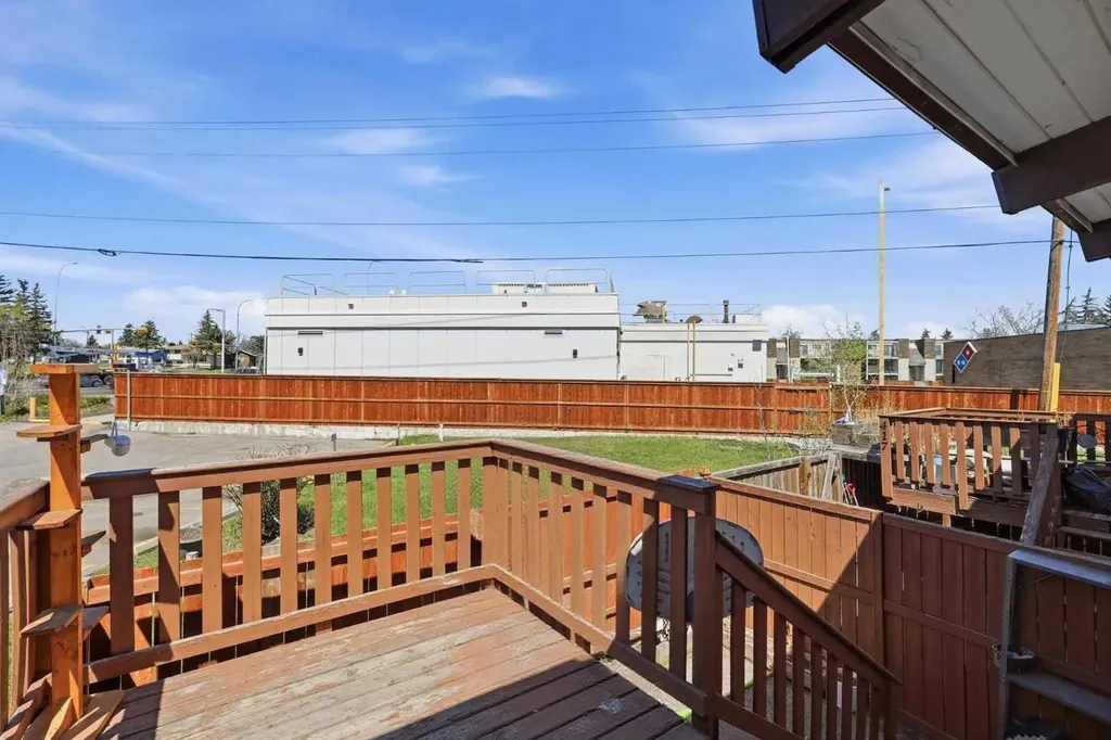 416 Pinemont Gate NE Calgary AB T1Y 2R6