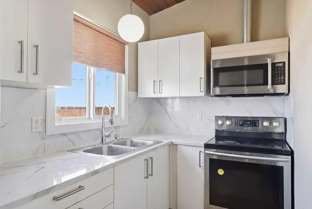 416 Pinemont Gate NE Calgary AB T1Y 2R6