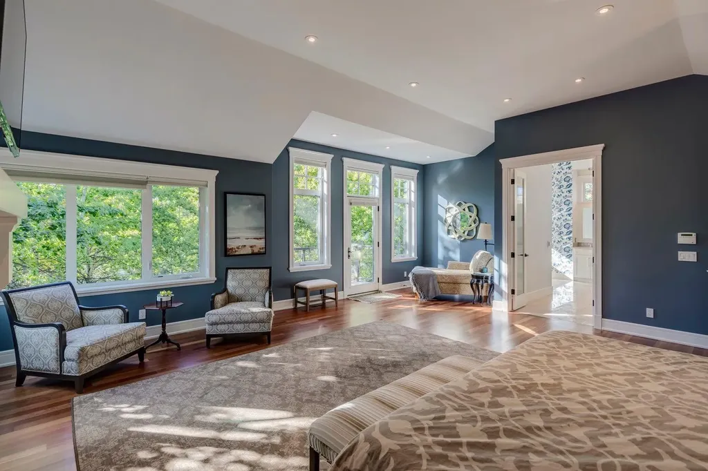 124 Posthill Drive SW Calgary AB T3H 0J1