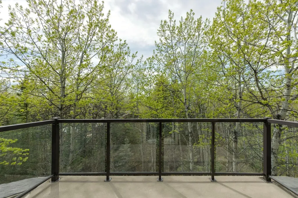 124 Posthill Drive SW Calgary AB T3H 0J1