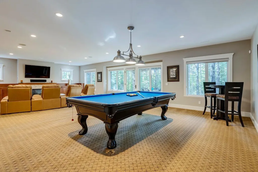 124 Posthill Drive SW Calgary AB T3H 0J1