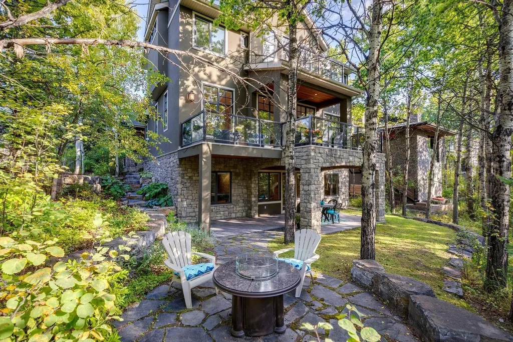124 Posthill Drive SW Calgary AB T3H 0J1